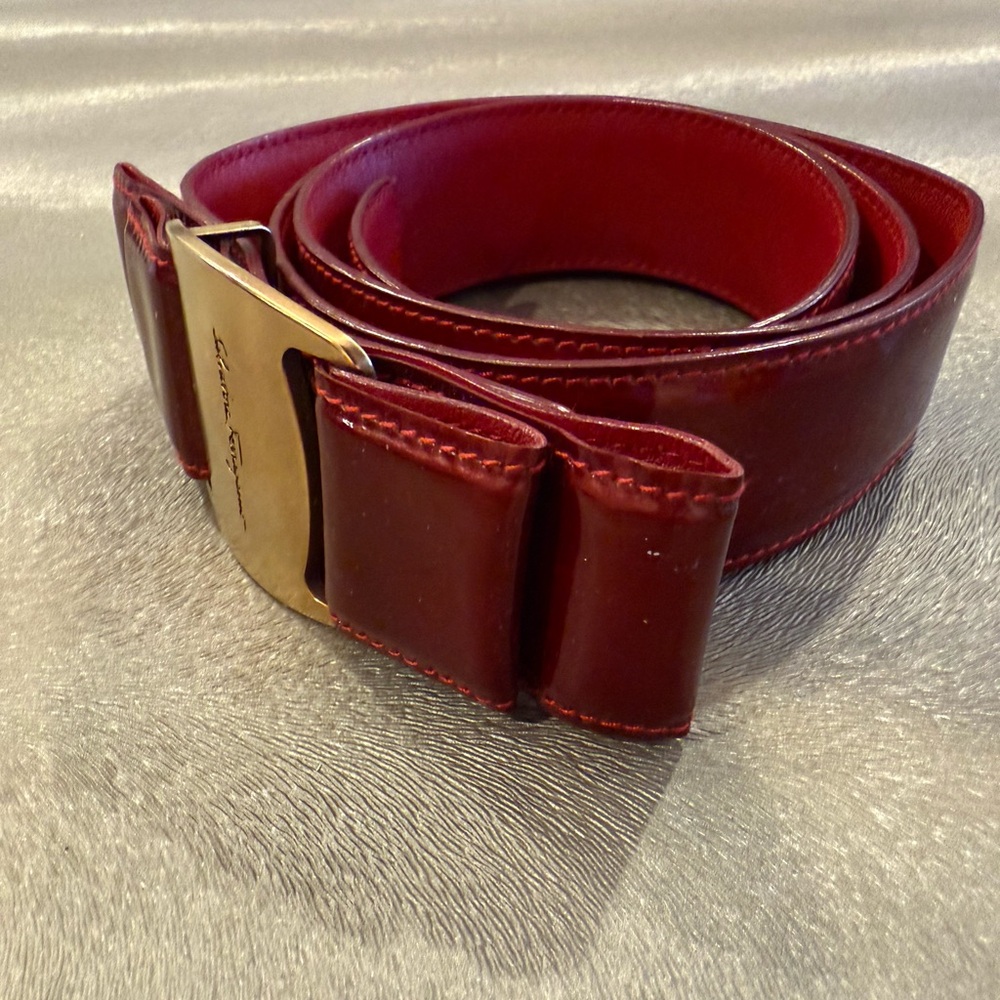 Salvatore Ferragamo women’s red belt. - Picture 7 of 9